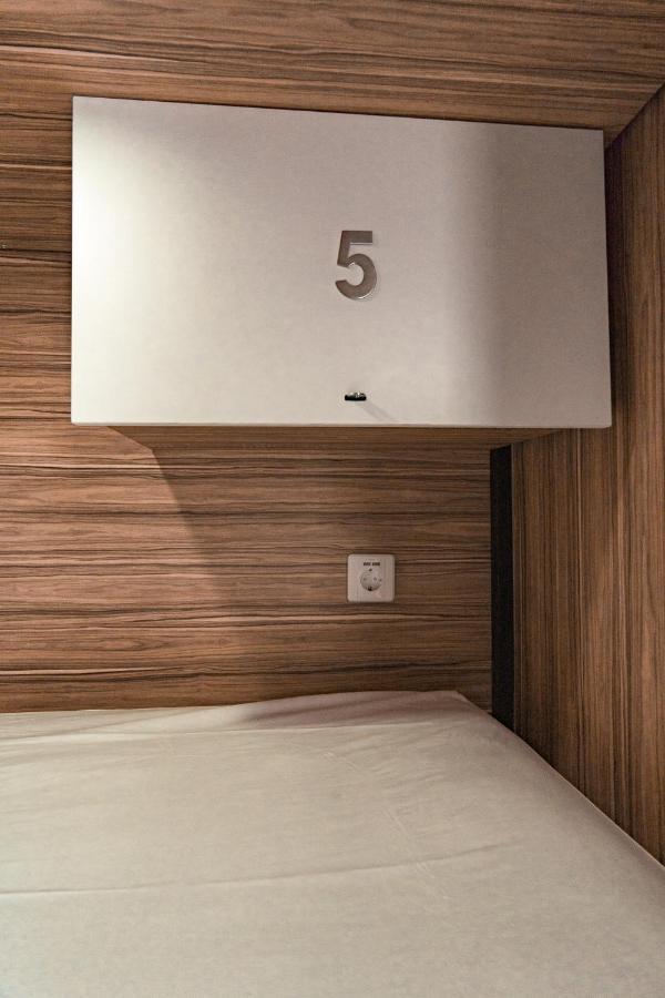 Rosalma Hostel ポルト エクステリア 写真