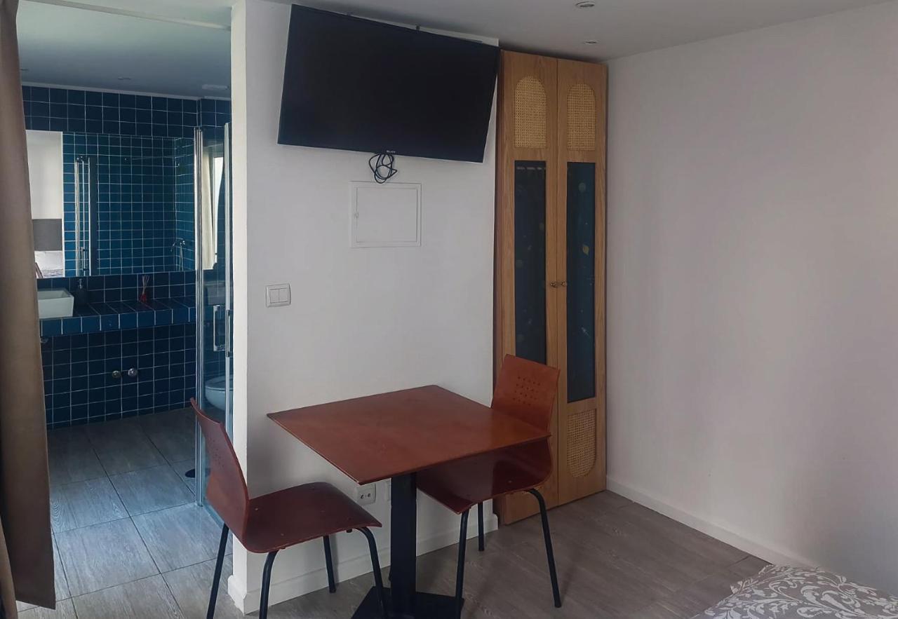 Rosalma Hostel ポルト エクステリア 写真